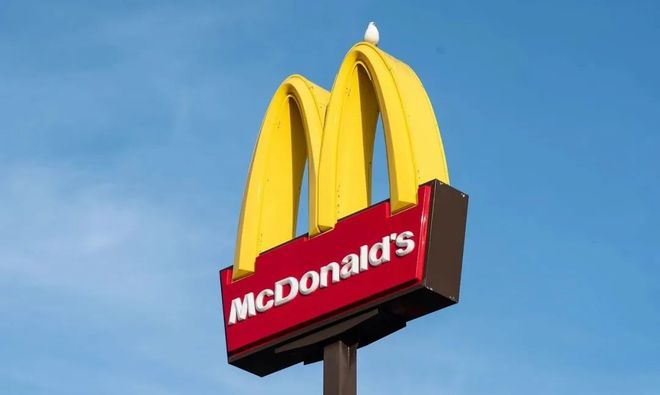 球餐饮品牌价值榜海底捞、瑞幸上榜!j9九游会网址是什么2025年全(图9) 球餐饮品牌价值榜海底捞、瑞幸上榜!j9九游会网址是什么2025年全(图9)